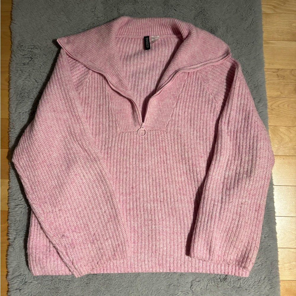 H&M Divided Light Pink Knit Top